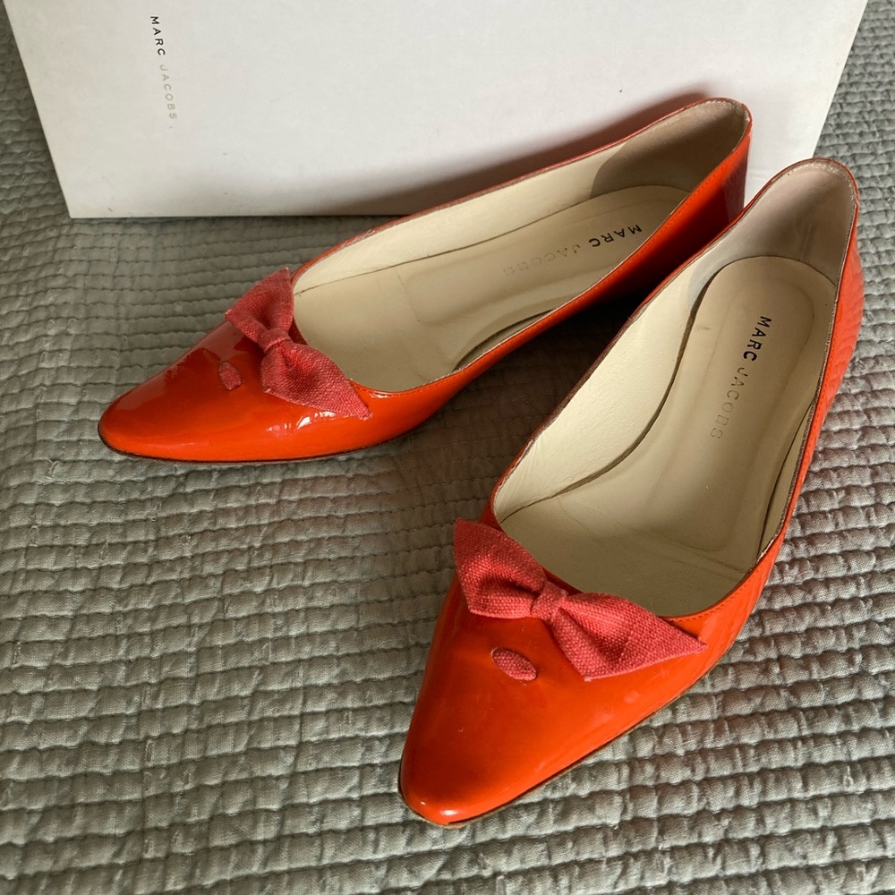 Marc Jacobs patent flats